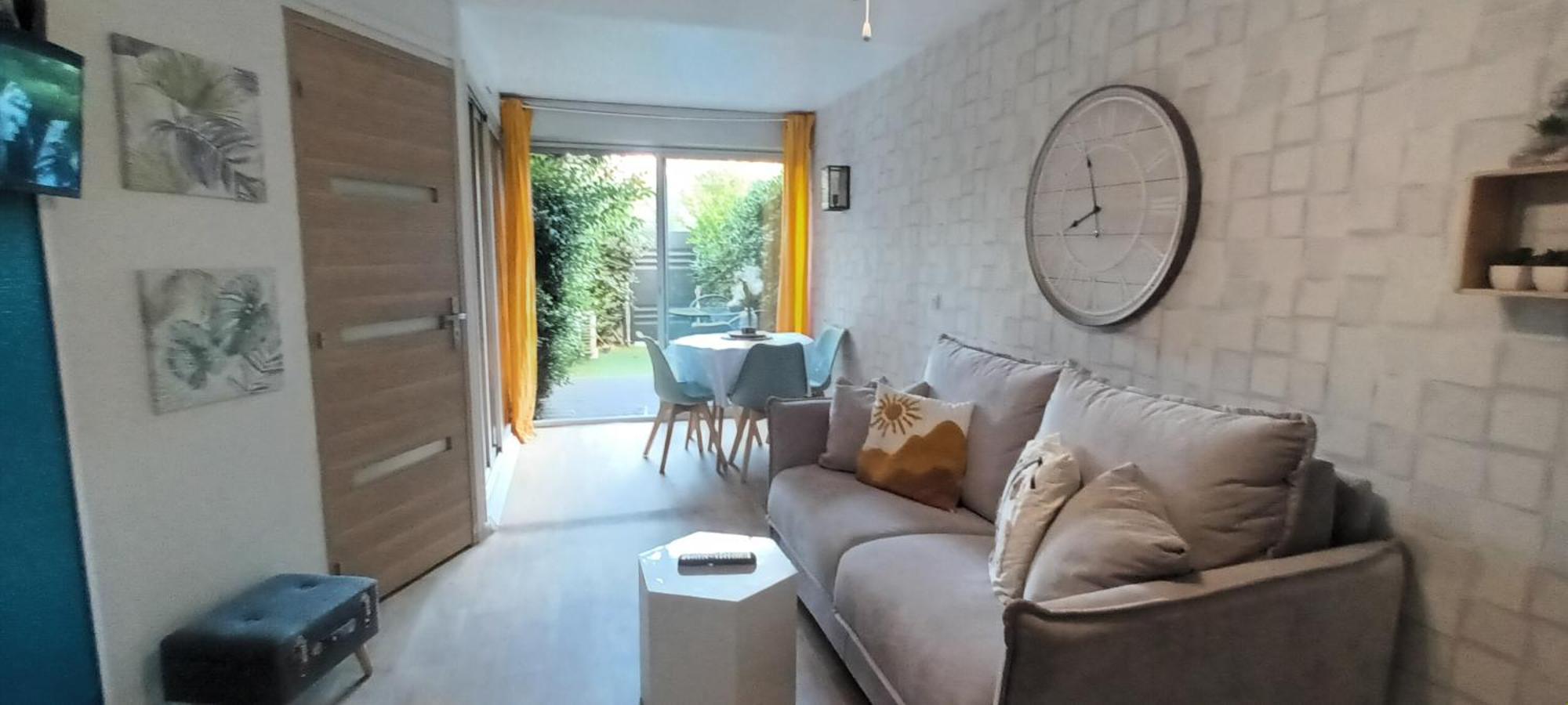 Appartement Cosy A Deux Pas Du Port Saint-Cyprien  Exterior photo